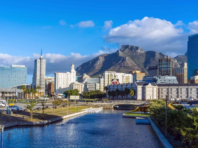 https://www.greatgreecetours.gr/wp-content/uploads/2018/08/post_capetown_02-640x480.jpg