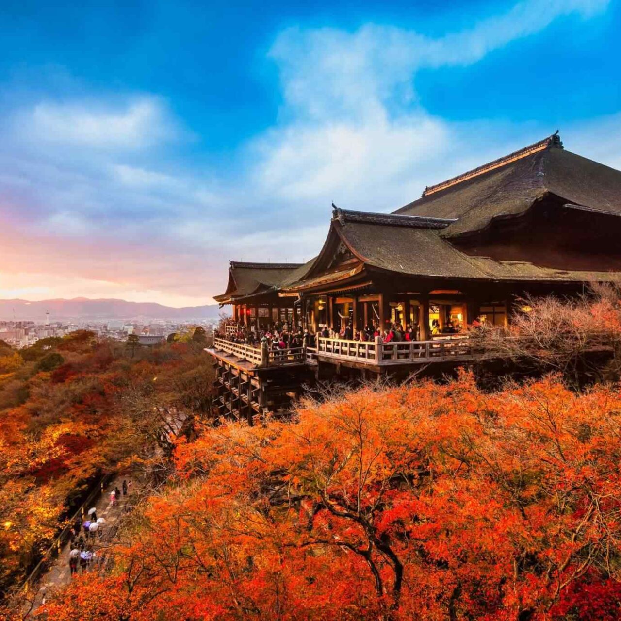 https://www.greatgreecetours.gr/wp-content/uploads/2018/09/destination-kyoto-01-1280x1280.jpg