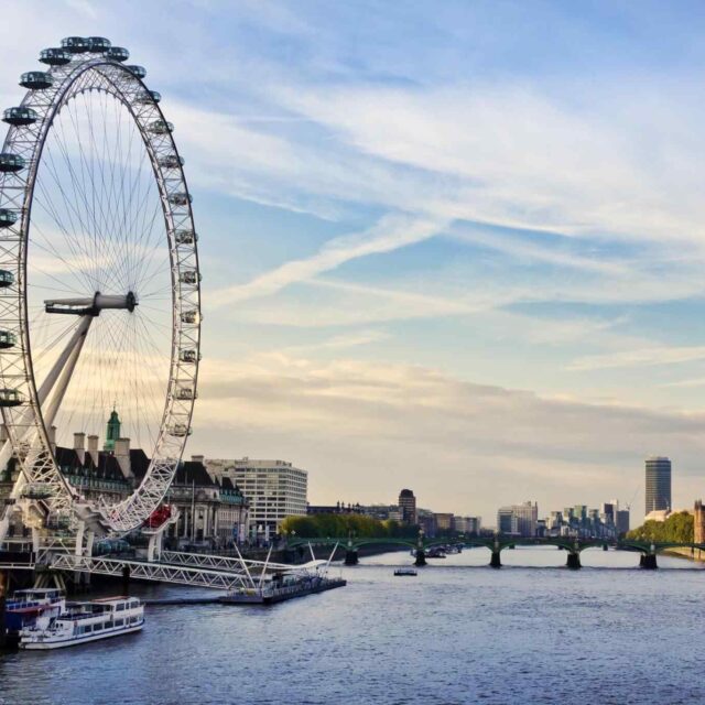 https://www.greatgreecetours.gr/wp-content/uploads/2018/09/destination-london-01-640x640.jpg